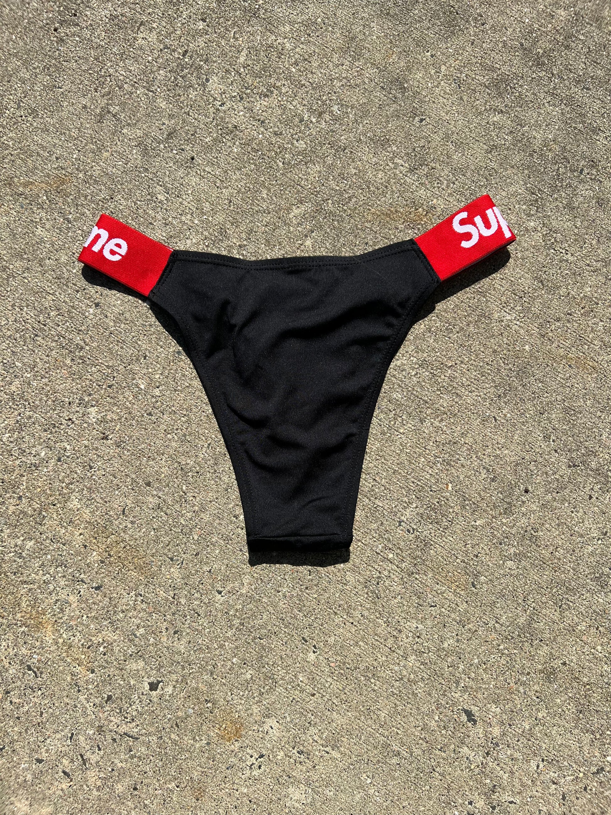 Backini Thread Red bikini-black/red – T. Thread